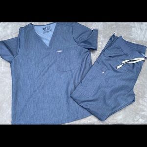 Figs Scrub Top and Bottoms
